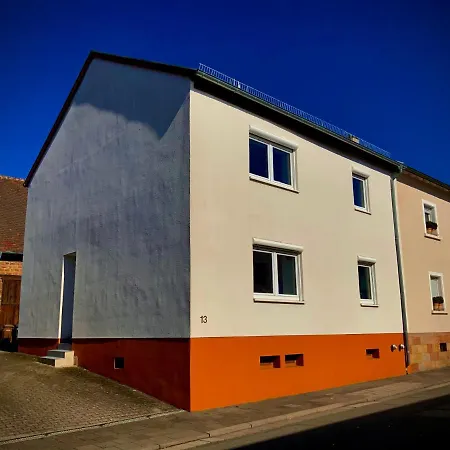 Hen-coop Mit Zwei Schlafzimmern&netflix * Kaiserslautern