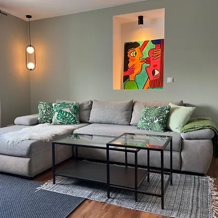 Hen-coop Mit Zwei Schlafzimmern&netflix * Kaiserslautern