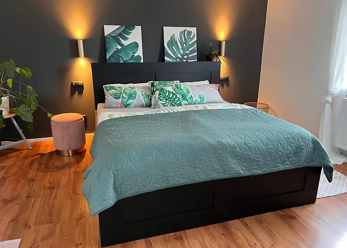 Hen-coop Mit Zwei Schlafzimmern & Netflix 凯撒斯劳滕