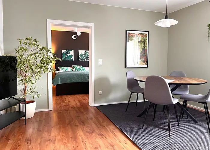 Hen-coop Mit Zwei Schlafzimmern & Netflix 公寓 凯撒斯劳滕